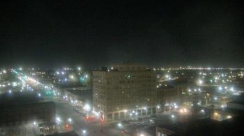 Weather camera view of First National Bank-Hutchinson.
