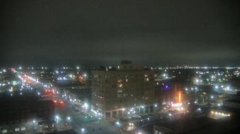 Weather camera view of First National Bank-Hutchinson.