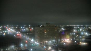 Weather camera view of First National Bank-Hutchinson.