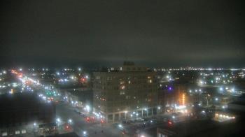 Weather camera view of First National Bank-Hutchinson.
