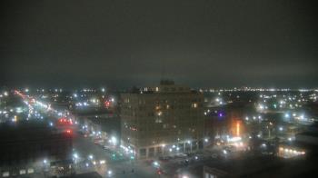 Weather camera view of First National Bank-Hutchinson.