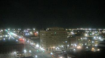 Weather camera view of First National Bank-Hutchinson.