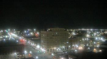 Weather camera view of First National Bank-Hutchinson.