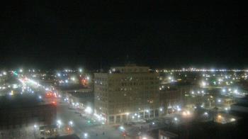 Weather camera view of First National Bank-Hutchinson.