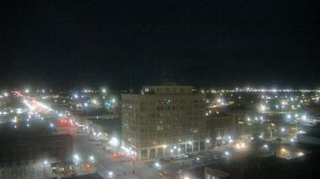 Weather camera view of First National Bank-Hutchinson.