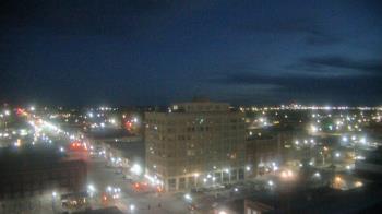 Weather camera view of First National Bank-Hutchinson.