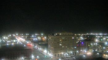 Weather camera view of First National Bank-Hutchinson.