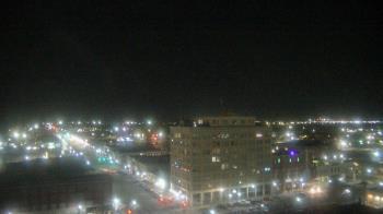 Weather camera view of First National Bank-Hutchinson.