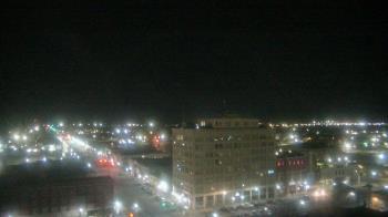 Weather camera view of First National Bank-Hutchinson.