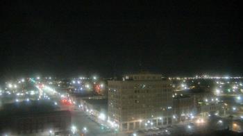 Weather camera view of First National Bank-Hutchinson.