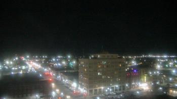Weather camera view of First National Bank-Hutchinson.