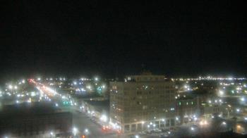 Weather camera view of First National Bank-Hutchinson.