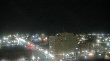 Weather camera view of First National Bank-Hutchinson.