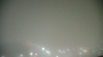 Weather camera view of First National Bank-Hutchinson.