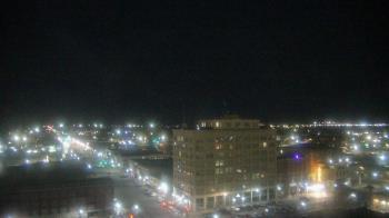 Weather camera view of First National Bank-Hutchinson.