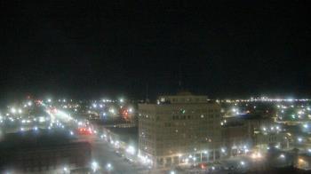 Weather camera view of First National Bank-Hutchinson.