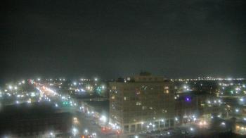 Weather camera view of First National Bank-Hutchinson.
