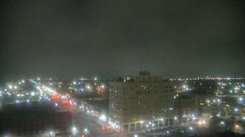 Weather camera view of First National Bank-Hutchinson.