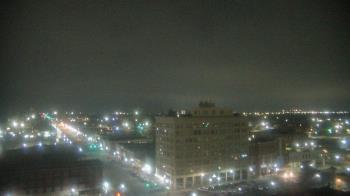 Weather camera view of First National Bank-Hutchinson.