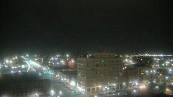 Weather camera view of First National Bank-Hutchinson.