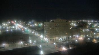Weather camera view of First National Bank-Hutchinson.