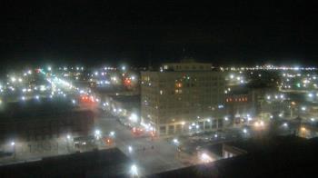 Weather camera view of First National Bank-Hutchinson.
