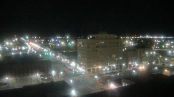 Weather camera view of First National Bank-Hutchinson.