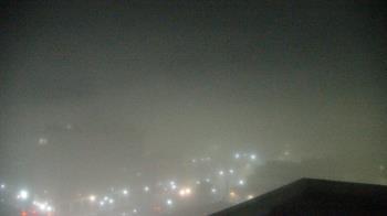 Weather camera view of First National Bank-Hutchinson.