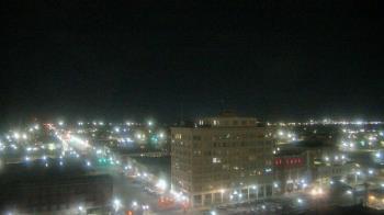 Weather camera view of First National Bank-Hutchinson.