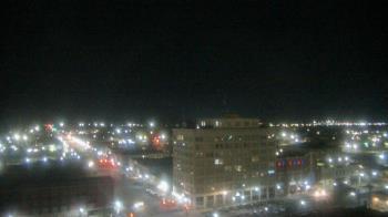 Weather camera view of First National Bank-Hutchinson.