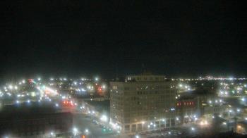 Weather camera view of First National Bank-Hutchinson.