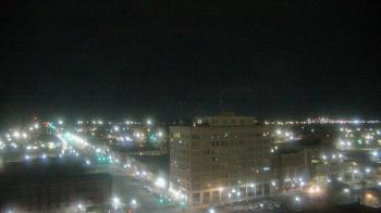 Weather camera view of First National Bank-Hutchinson.