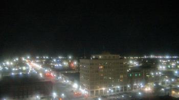 Weather camera view of First National Bank-Hutchinson.