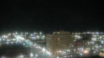 Weather camera view of First National Bank-Hutchinson.