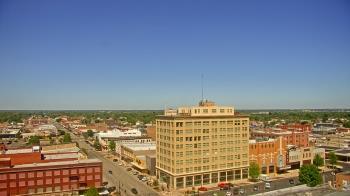 Weather camera view of First National Bank-Hutchinson.