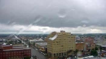 Weather camera view of First National Bank-Hutchinson.