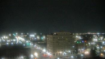 Weather camera view of First National Bank-Hutchinson.