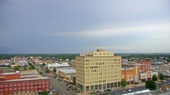 Weather camera view of First National Bank-Hutchinson.