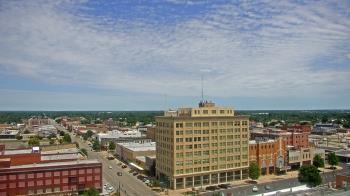 Weather camera view of First National Bank-Hutchinson.