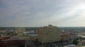 Weather camera view of First National Bank-Hutchinson.