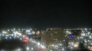 Weather camera view of First National Bank-Hutchinson.