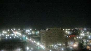 Weather camera view of First National Bank-Hutchinson.