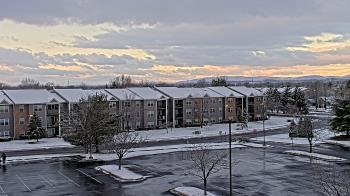 Weather camera view of Crestwood MS.