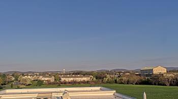 Weather camera view of Crestwood MS.