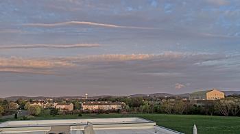 Weather camera view of Crestwood MS.