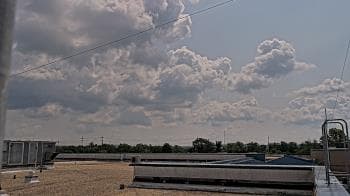 Weather camera view of Crestwood MS.