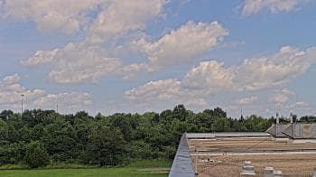Weather camera view of Crestwood MS.
