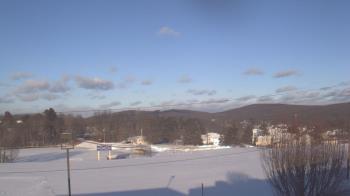 Weather camera view of Forest City Regional Jr Sr HS.