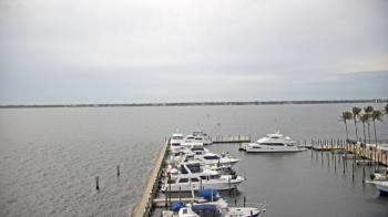 Weather camera view of Pinchers Marina at Edison Ford.