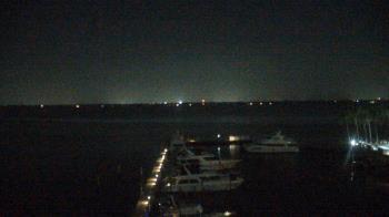 Weather camera view of Pinchers Marina at Edison Ford.
